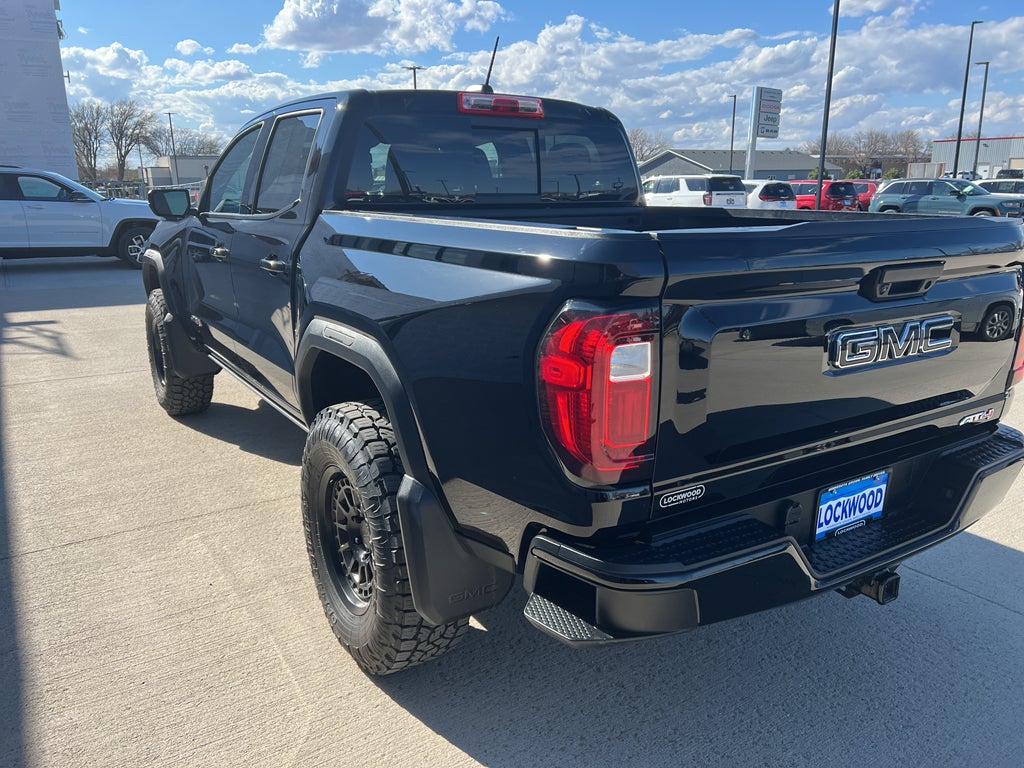 2024 GMC Canyon AT4