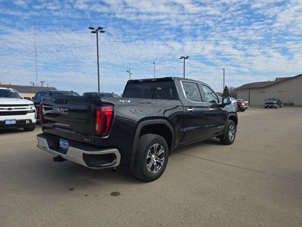 2025 GMC Sierra 1500 SLT