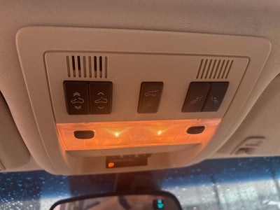 2007 Cadillac Escalade 1500; Luxury Base