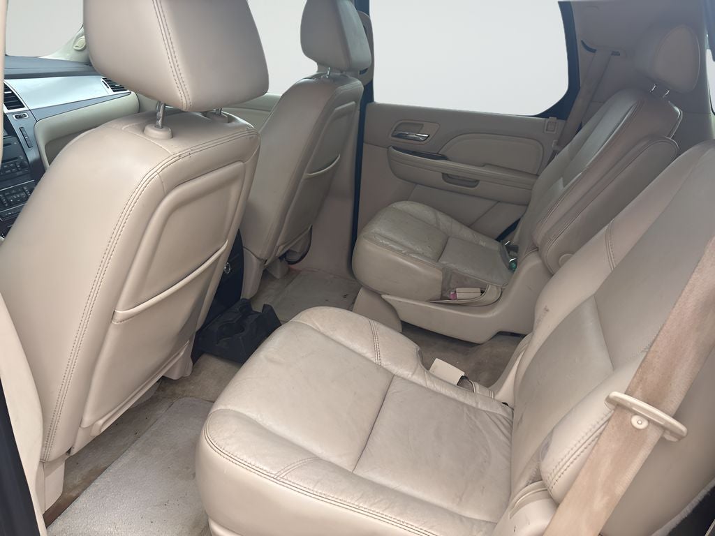 2007 Cadillac Escalade 1500; Luxury Base