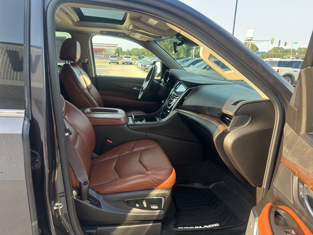 2015 Cadillac Escalade Luxury
