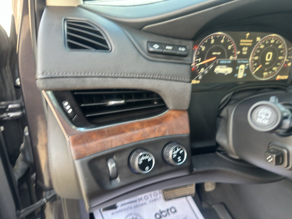 2015 Cadillac Escalade Luxury