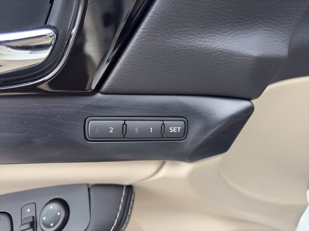 2023 Nissan Maxima Platinum