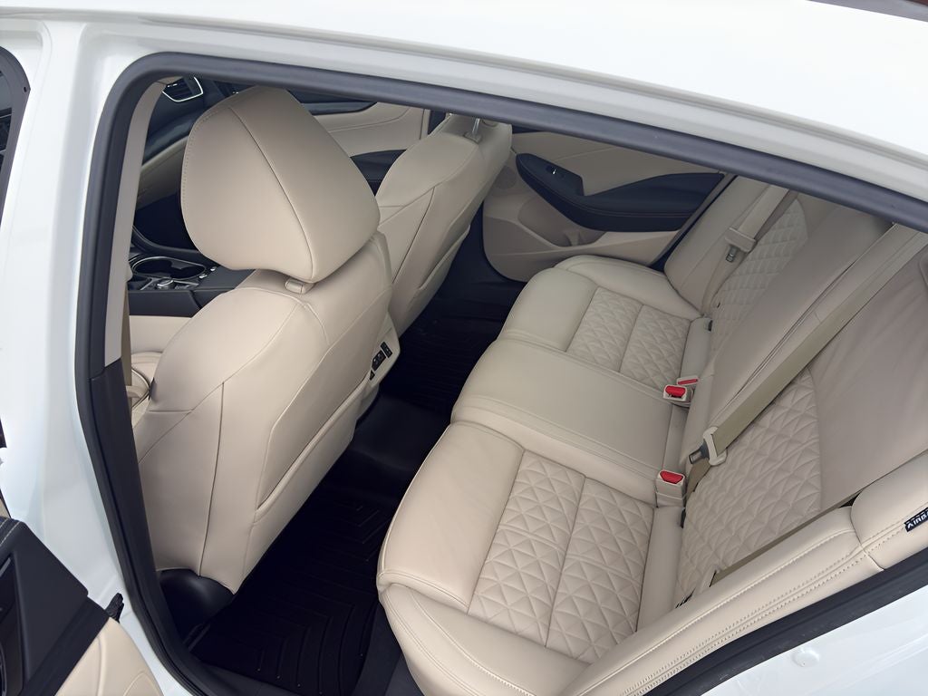 2023 Nissan Maxima Platinum