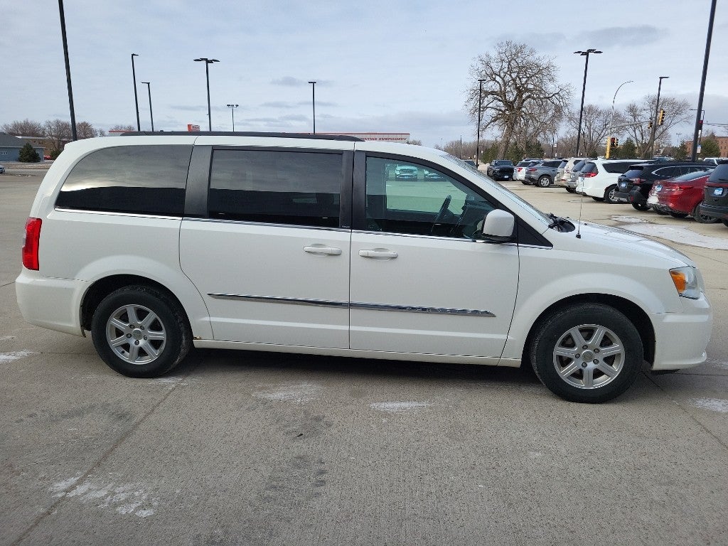 2012 Chrysler Town & Country Touring