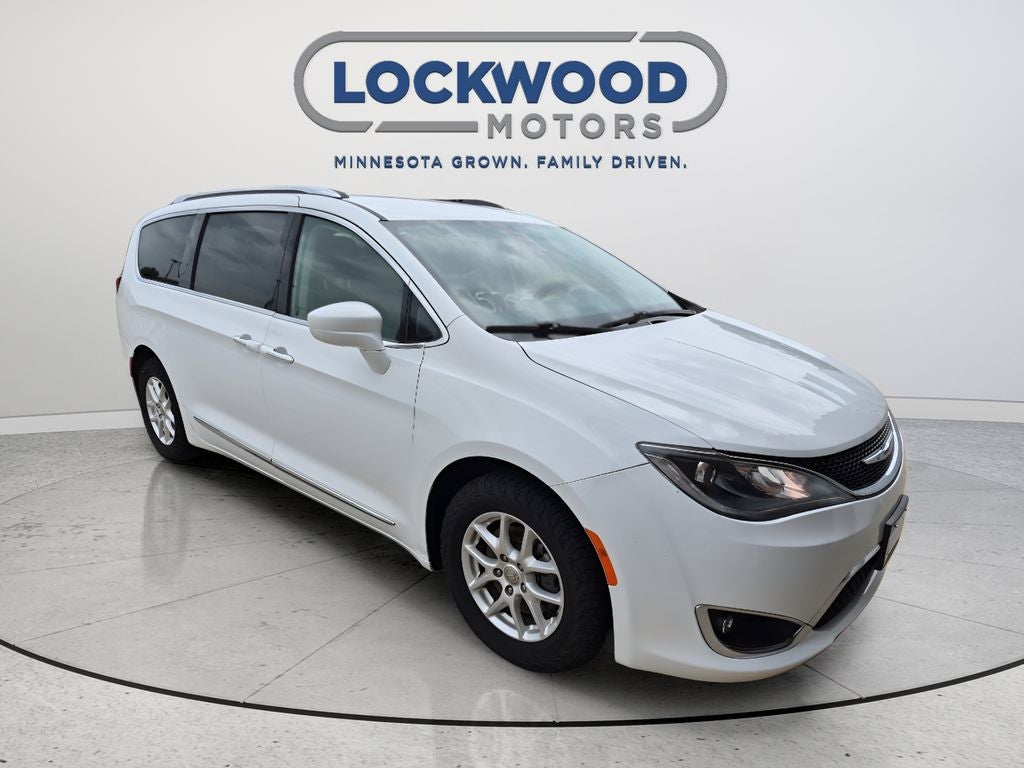 2020 Chrysler Pacifica Touring L