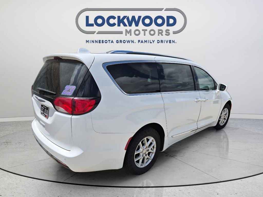 2020 Chrysler Pacifica Touring L