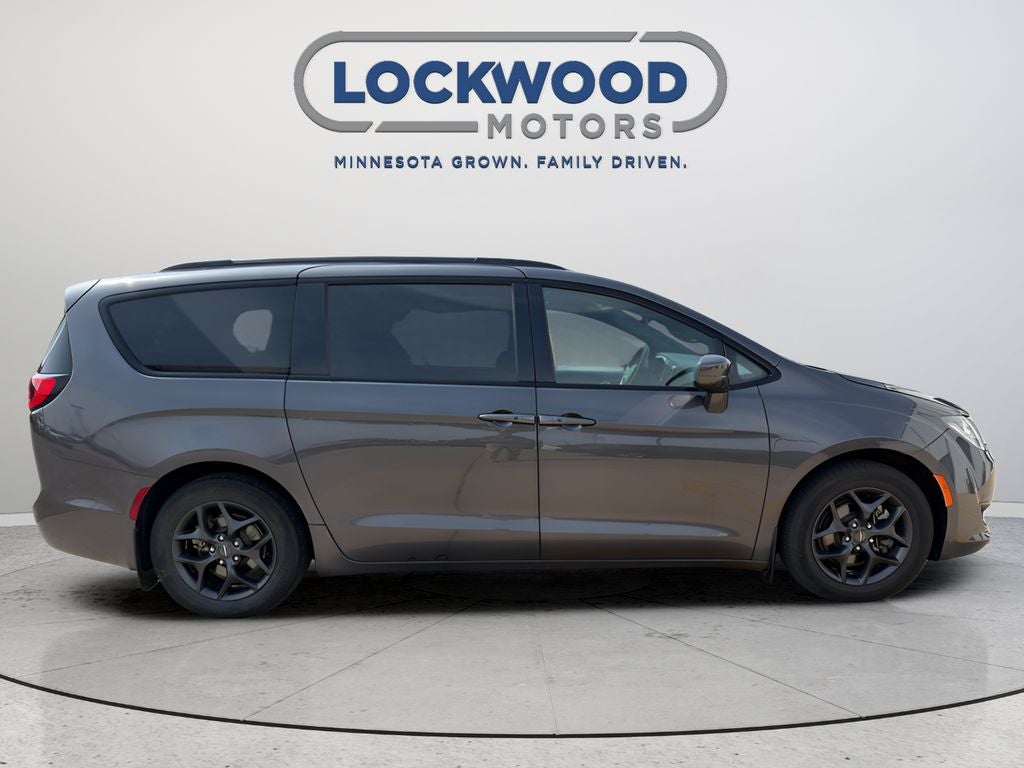 2019 Chrysler Pacifica Touring L Plus