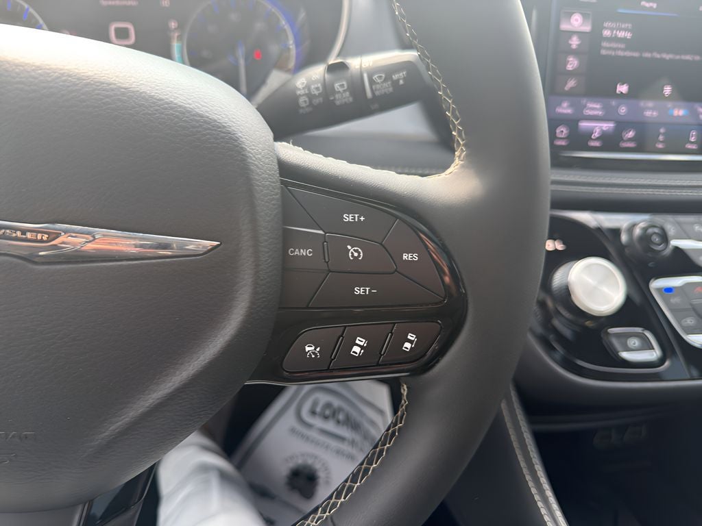 2025 Chrysler Pacifica Limited