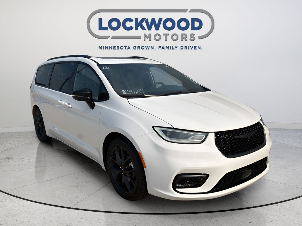 2025 Chrysler Pacifica Limited