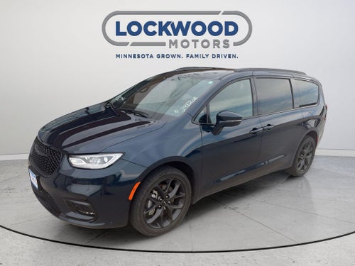 2022 Chrysler Pacifica Limited