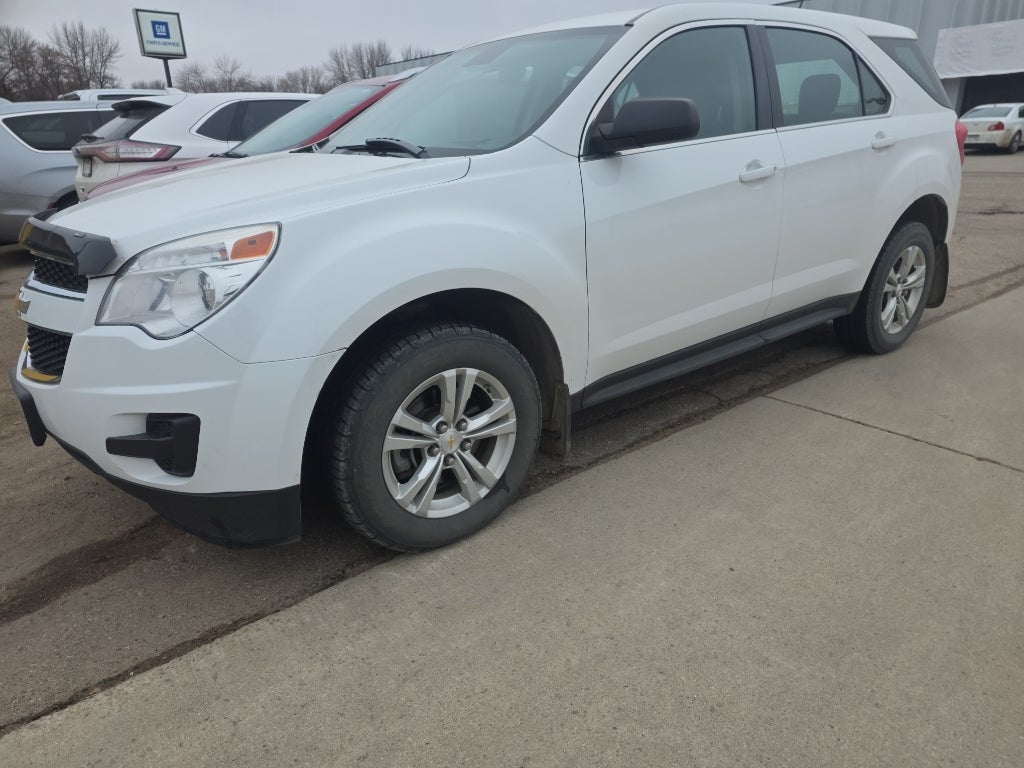 Used 2015 Chevrolet Equinox LS with VIN 2GNALAEK6F6280462 for sale in Marshall, Minnesota