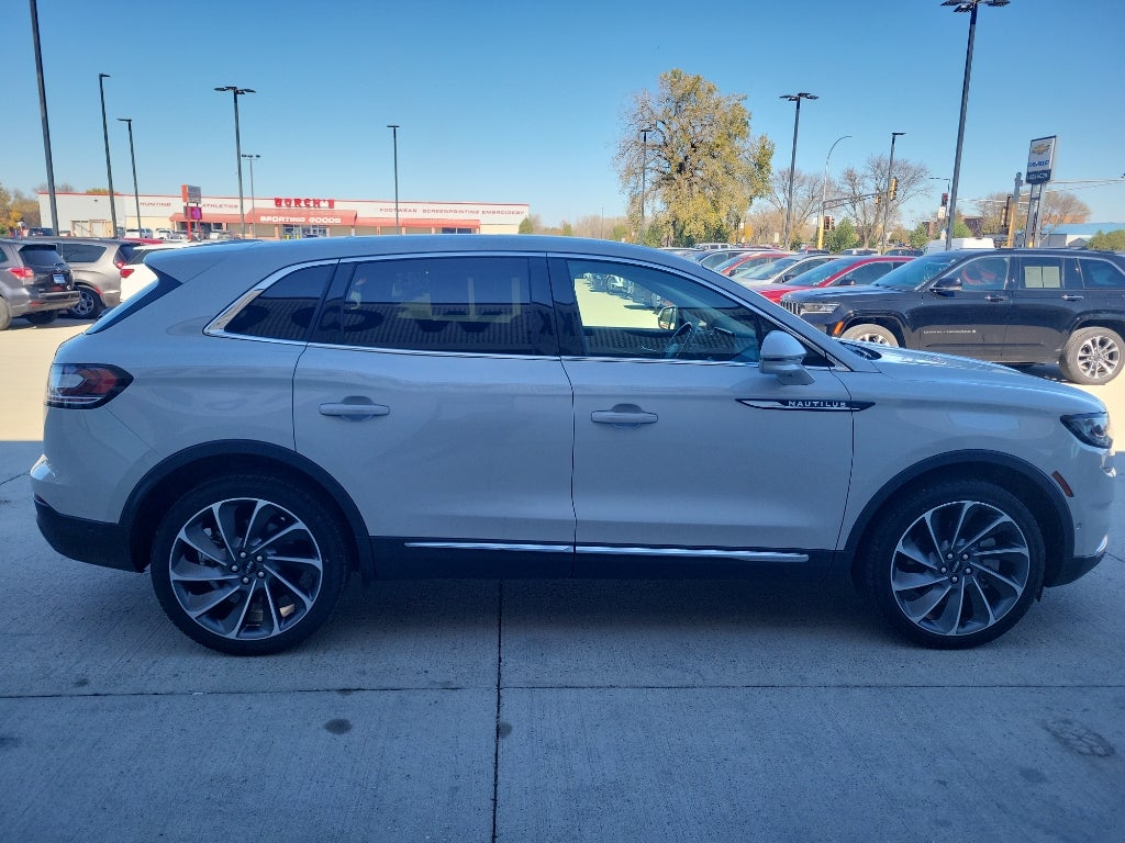 2023 Lincoln Nautilus Reserve