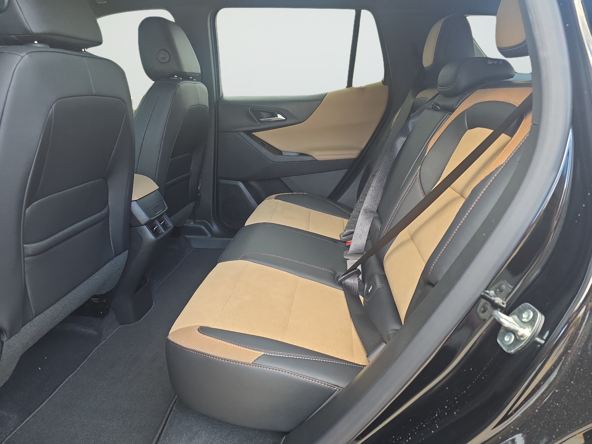 2027 Chevrolet Equinox ACTIVE