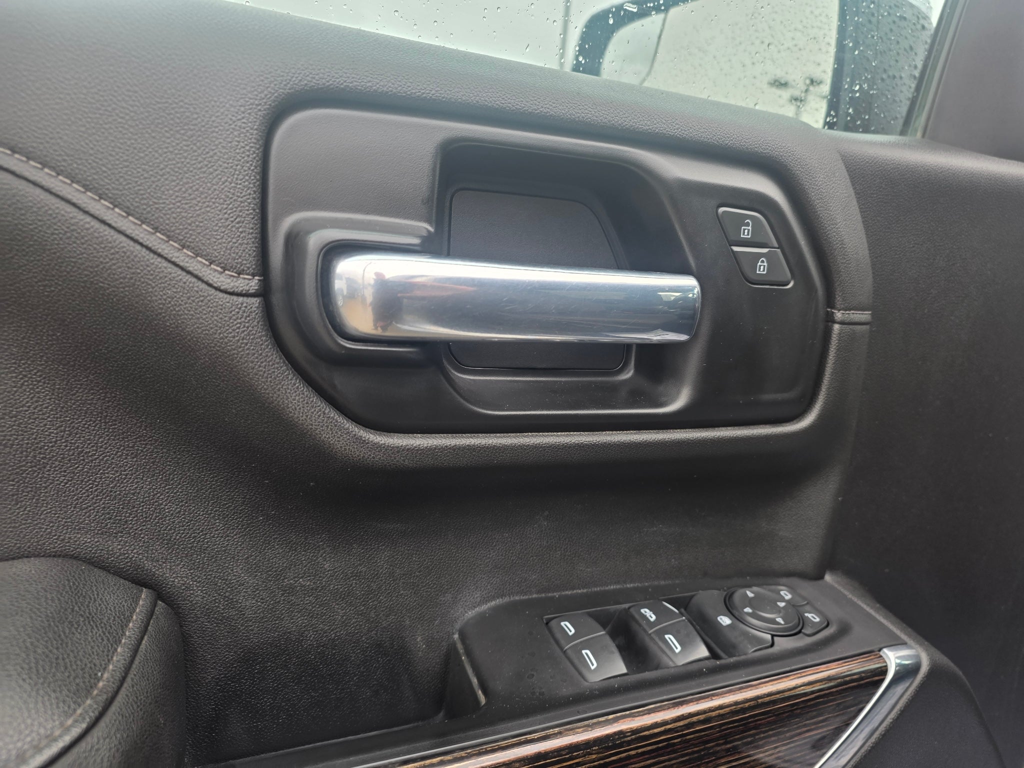 2022 GMC Sierra Limited 1500 SLE