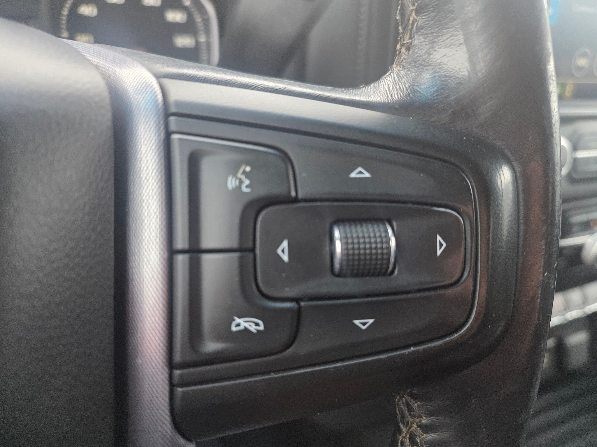 2022 GMC Sierra Limited 1500 SLE
