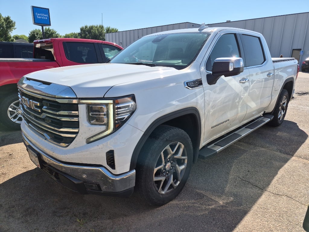 2024 GMC Sierra 1500 SLT