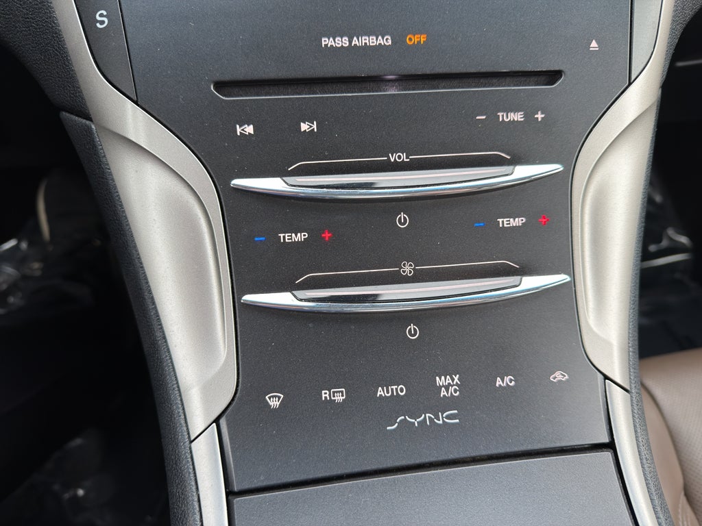 2016 Lincoln MKZ Base