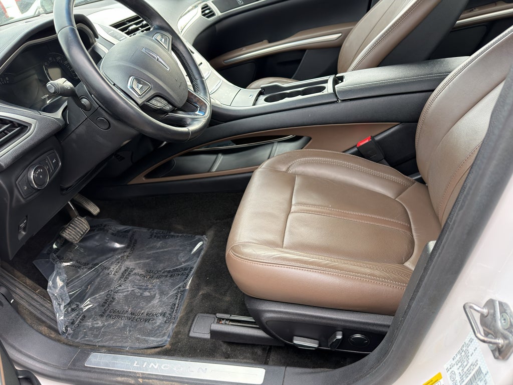 2016 Lincoln MKZ Base