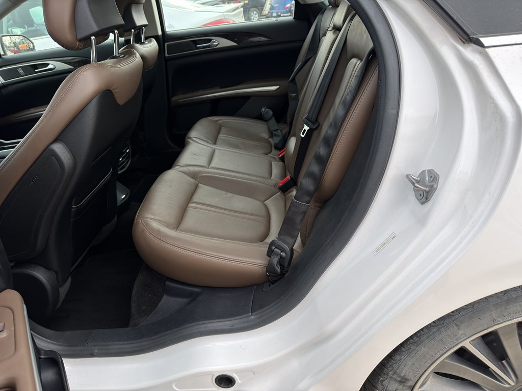 2016 Lincoln MKZ Base