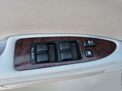 2011 Toyota Avalon 4dr Sdn (Natl)