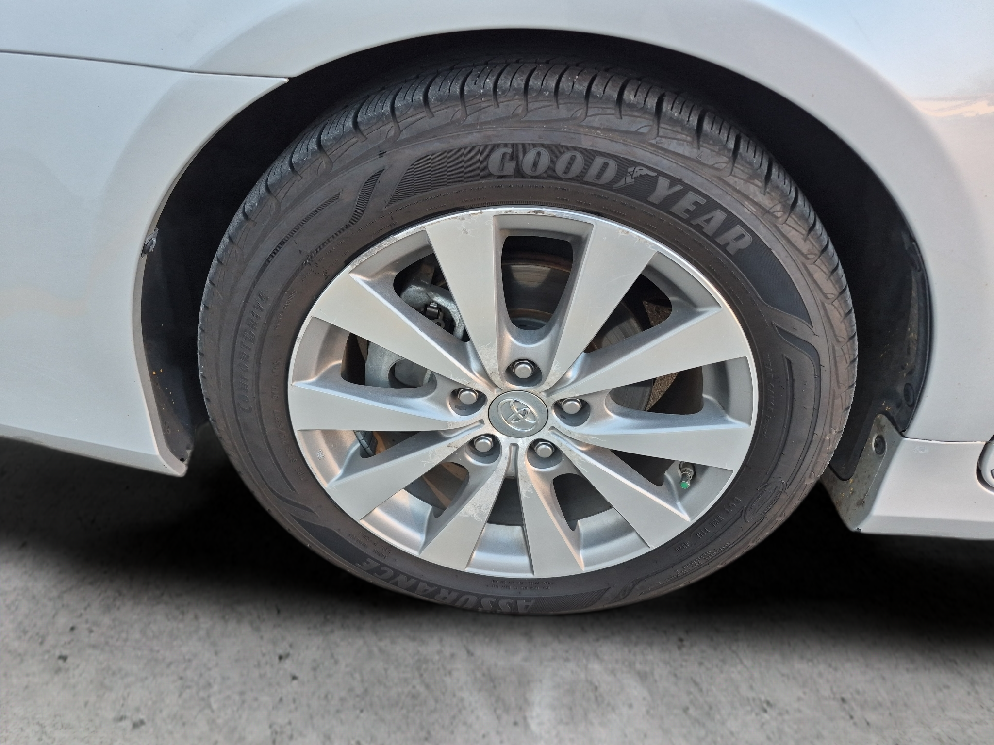 2011 Toyota Avalon 4dr Sdn (Natl)