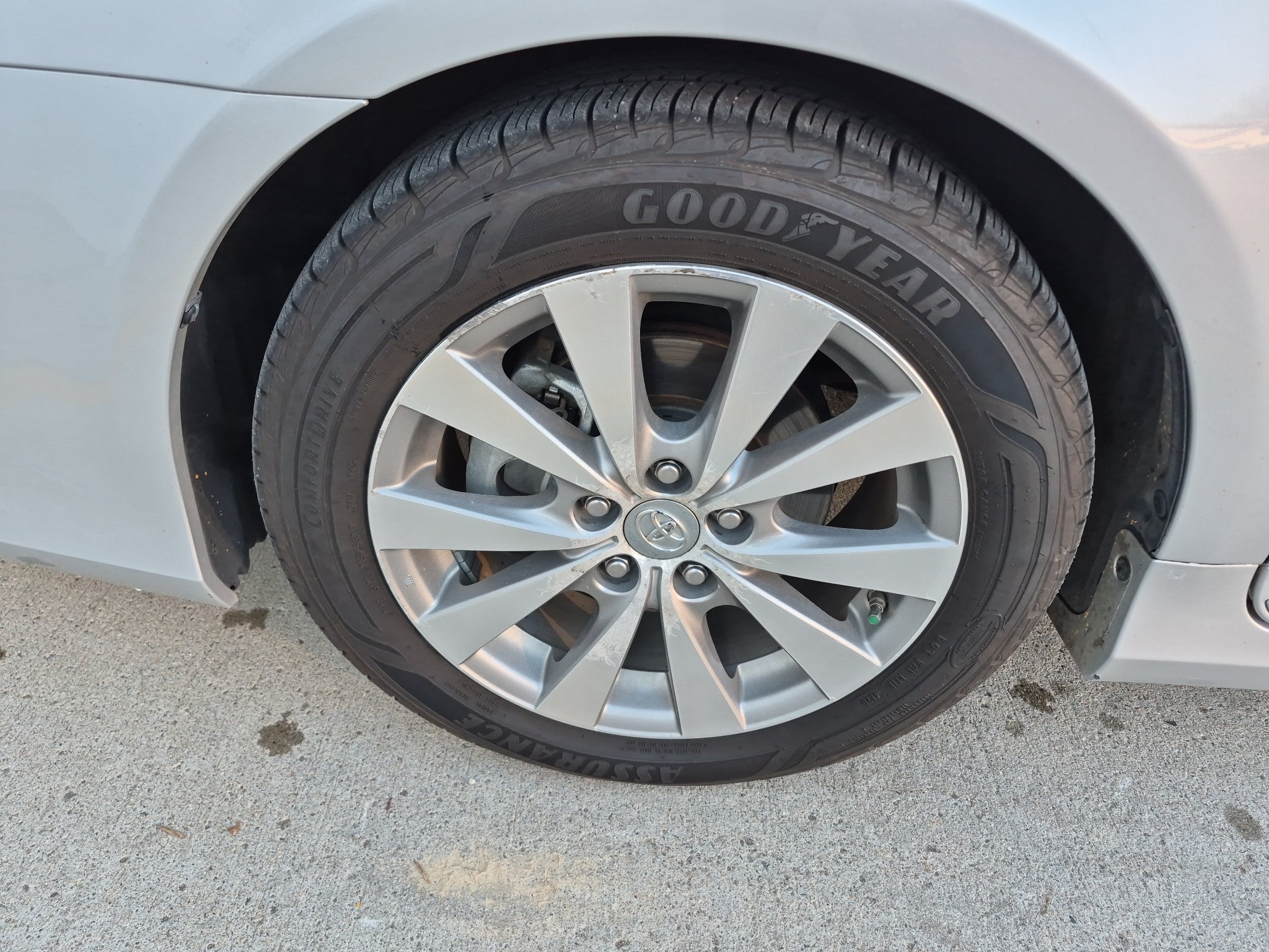 2011 Toyota Avalon 4dr Sdn (Natl)