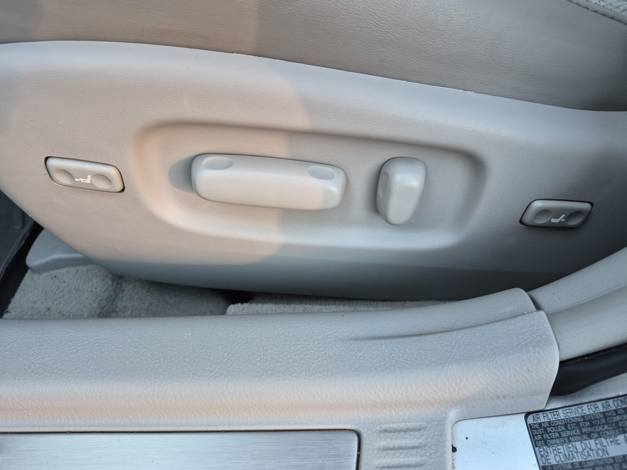2011 Toyota Avalon 4dr Sdn (Natl)