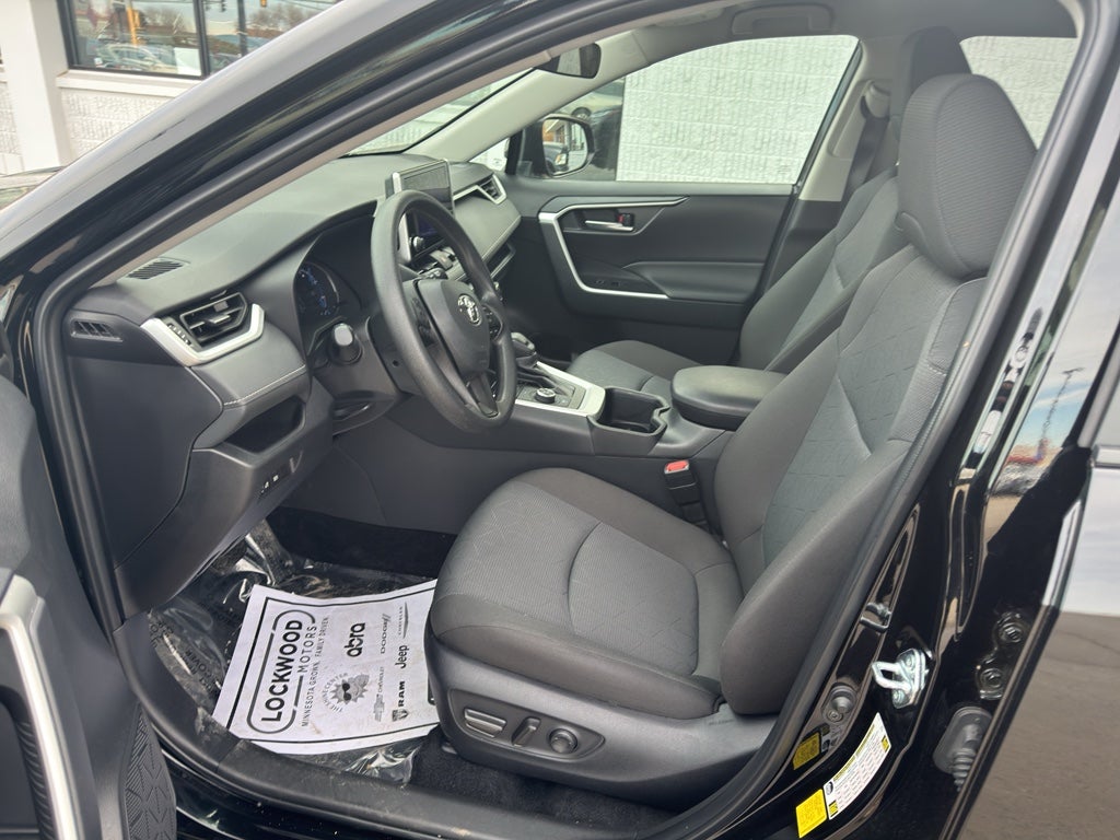 2025 Toyota RAV4 Hybrid Hybrid XLE