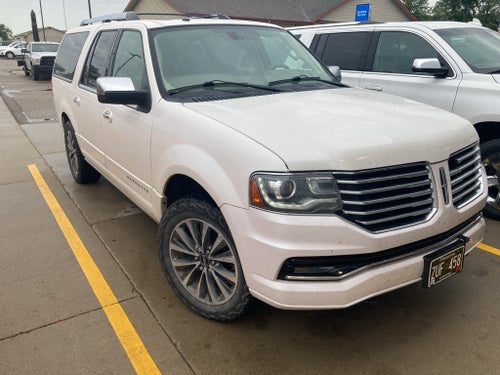 2015 Lincoln Navigator L Base