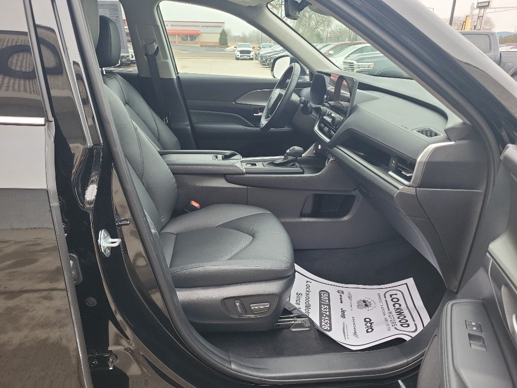 2025 Toyota Grand Highlander XLE