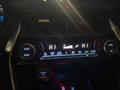 2022 Toyota Venza XLE