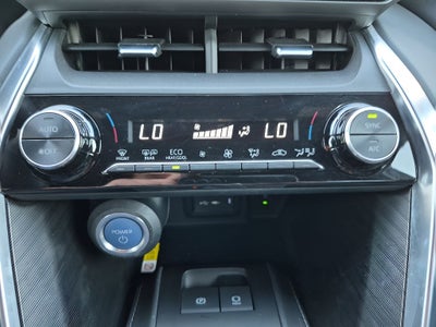 2022 Toyota Venza LE
