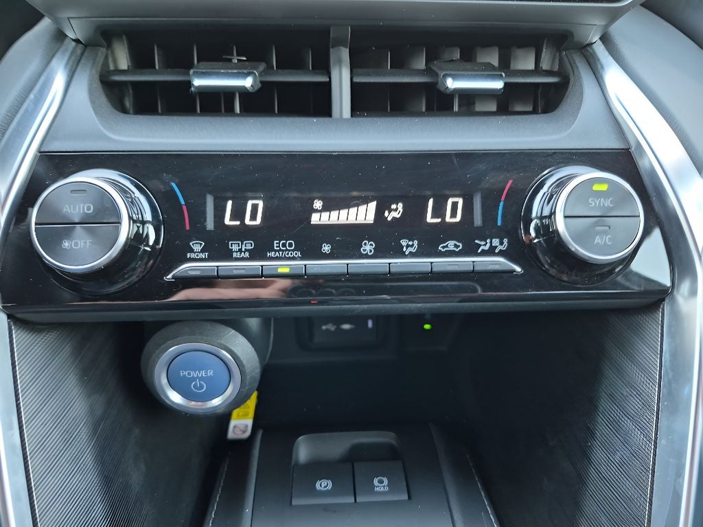 2022 Toyota Venza LE