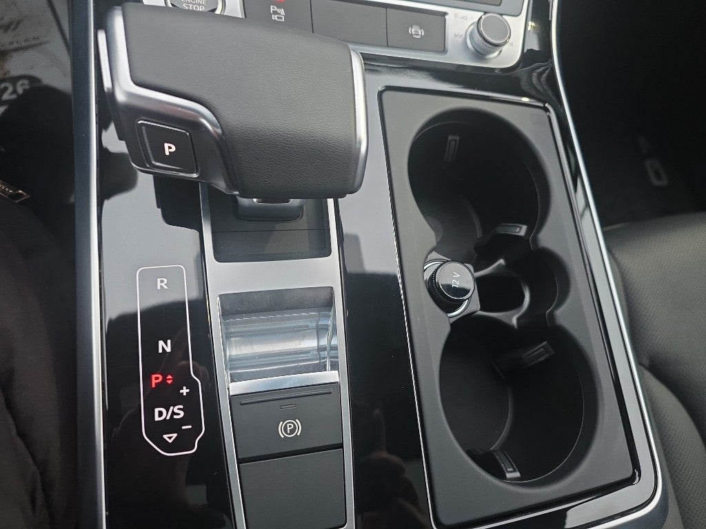 2025 Audi Q7 Premium Plus