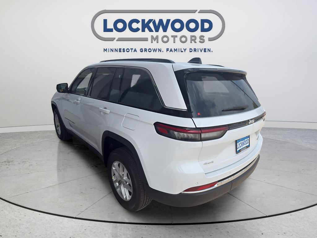 2026 Jeep Grand Cherokee Laredo