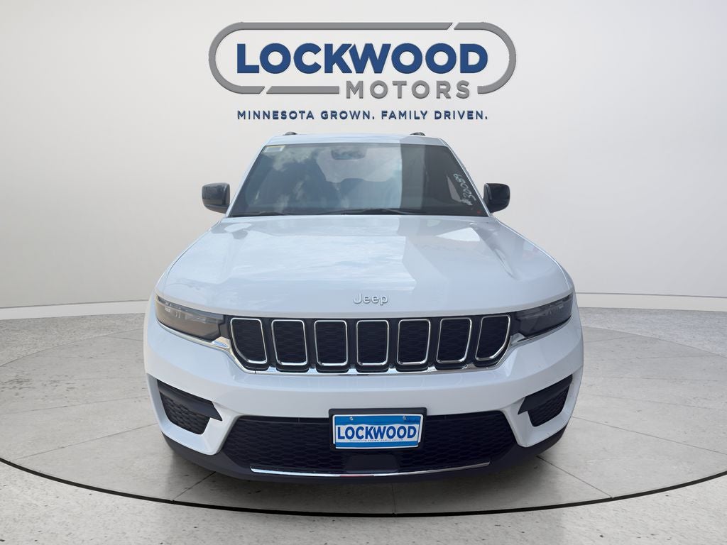2026 Jeep Grand Cherokee Laredo