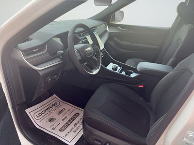2026 Jeep Grand Cherokee Laredo
