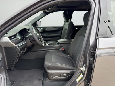 2026 Jeep Grand Cherokee Laredo X
