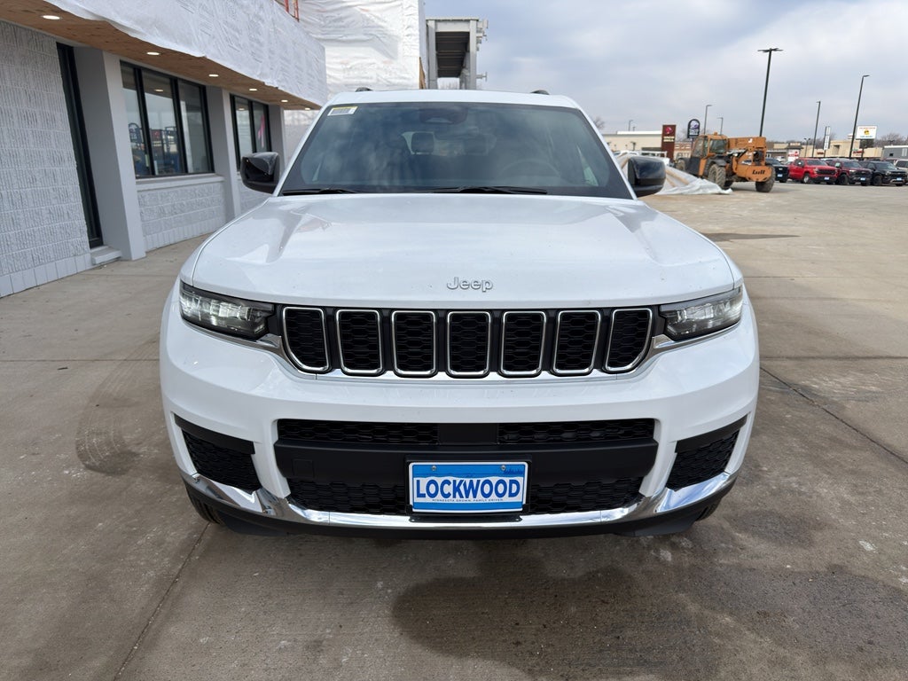 2026 Jeep Grand Cherokee L Laredo / Altitude