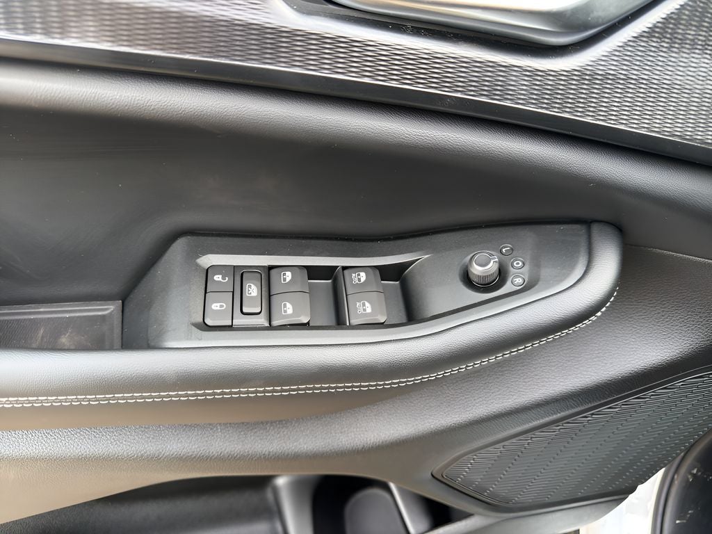 2026 Jeep Grand Cherokee L Laredo / Altitude