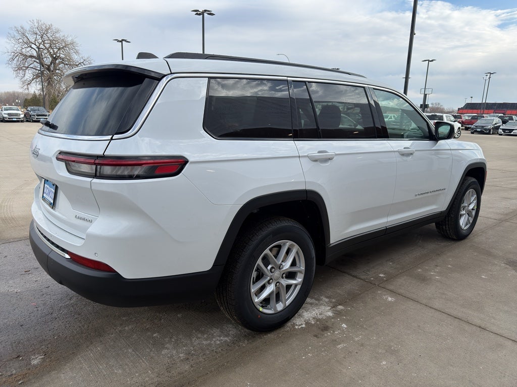 2026 Jeep Grand Cherokee L Laredo / Altitude