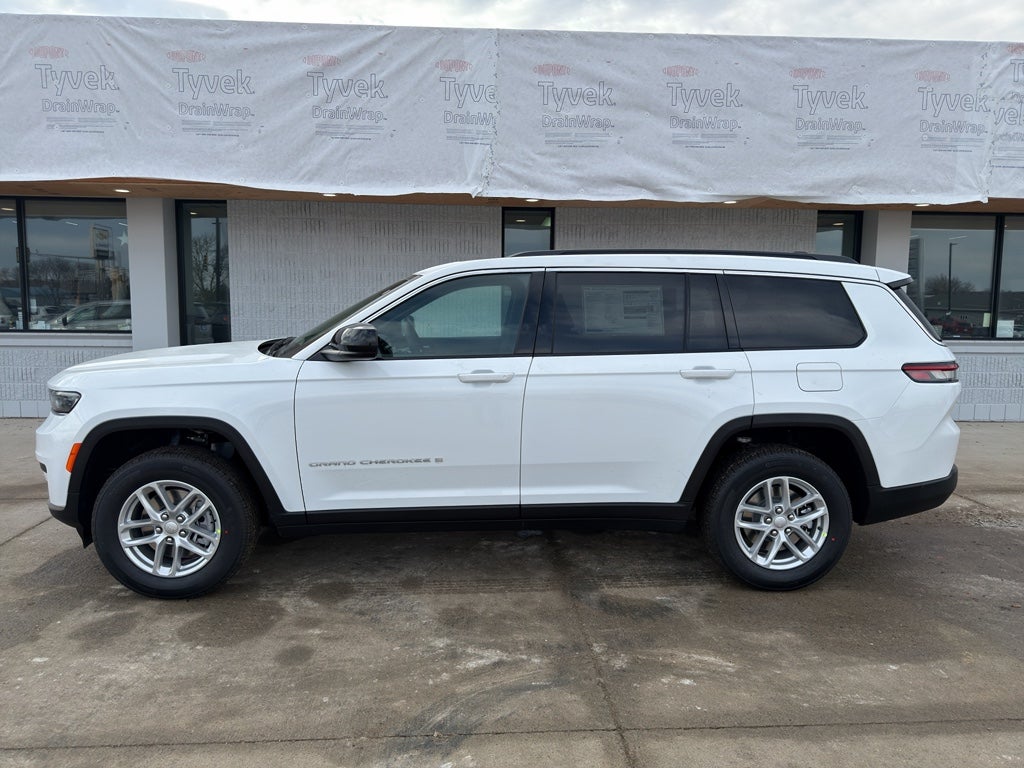 2026 Jeep Grand Cherokee L Laredo / Altitude