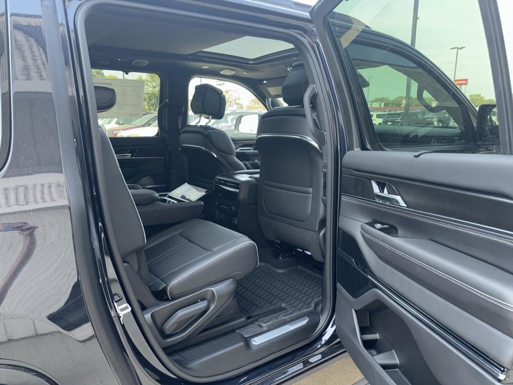 2024 Jeep Grand Wagoneer L Series II