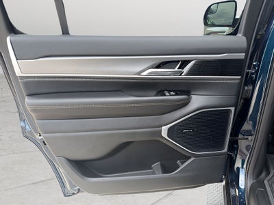 2026 Jeep Grand Wagoneer Base