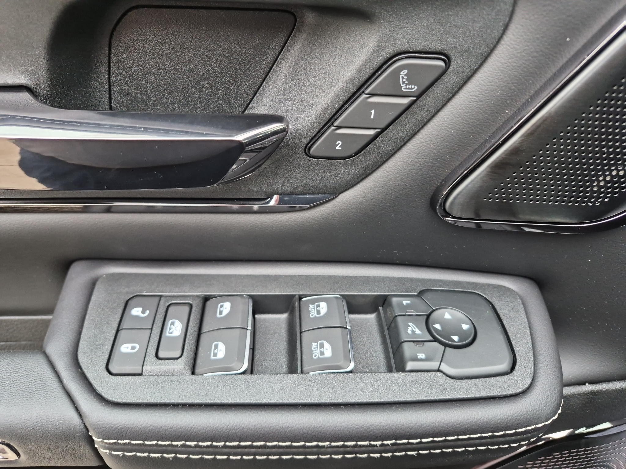 2027 RAM 1500 Limited
