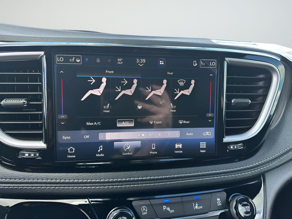 2027 Chrysler Pacifica Select