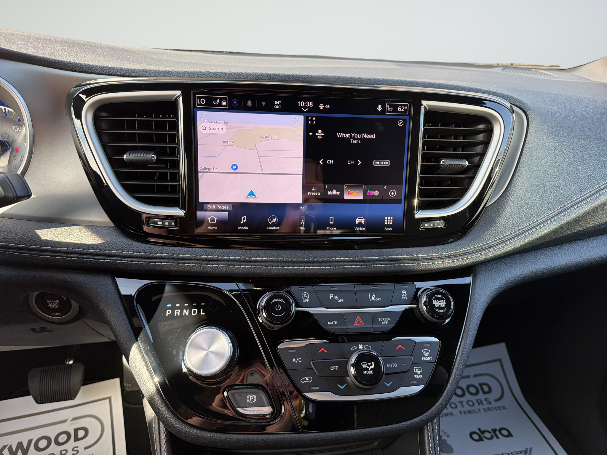 2027 Chrysler Pacifica Limited