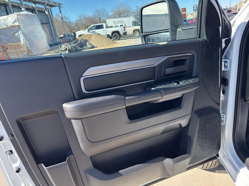 2026 RAM 3500 Chassis Tradesman